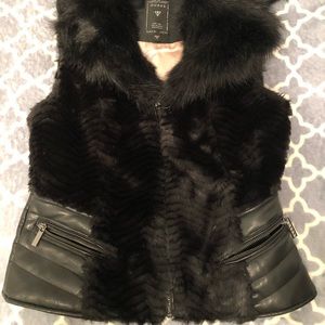 Guess Faux fur vest